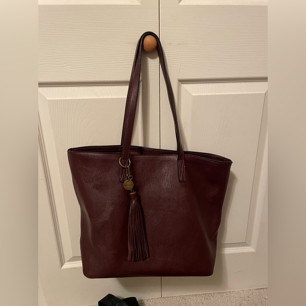Ampere Maroon faux leather tote